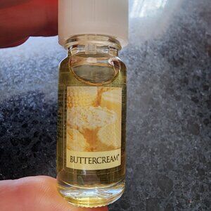 Essential Oil  -  Buttercream